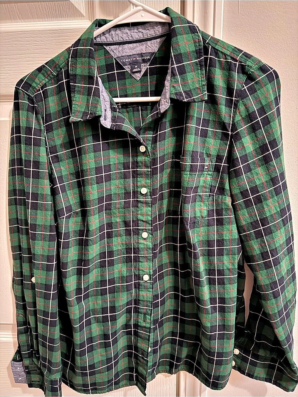 Tommy Hilfiger Plaid Roll-Tab-Sleeve Button-Down Shirt Green & Black Medium